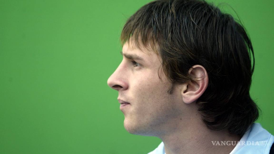 $!Messi se 'come años' con su cambio de look
