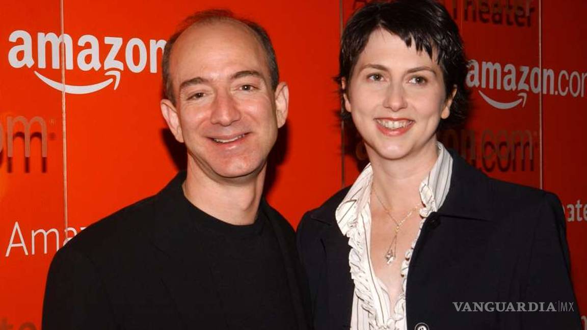 $!Jeff y MacKenzie Bezos concluyen divorcio; la escritora se quedará con el 4% de Amazon