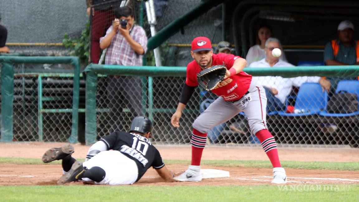 $!Saraperos completa la barrida ante los Piratas