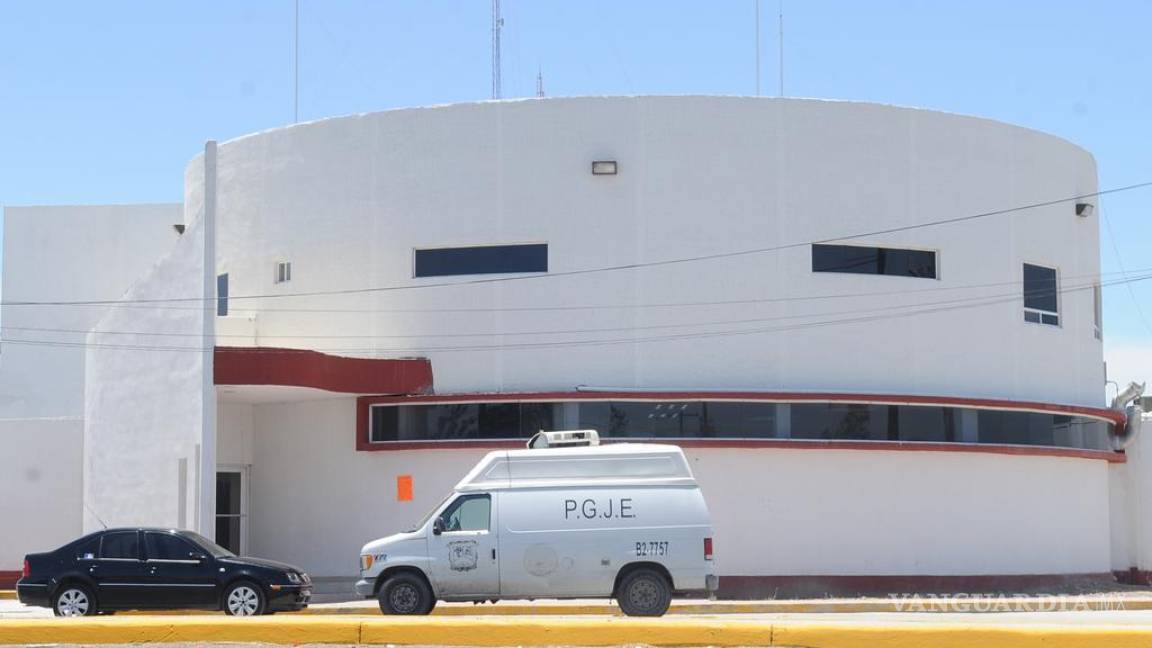 Trabajador de rastro particular muere al parecer intoxicado, en Torreón