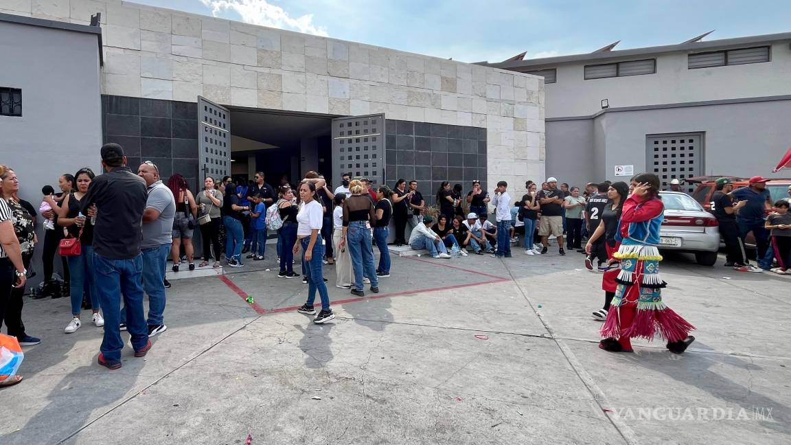 Triste adiós a las siete víctimas del incendio en la colonia Nueva Tlaxcala de Saltillo