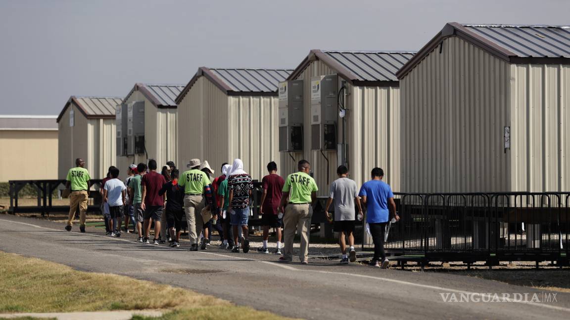 Defiende EU reapertura de centro de detención para menores migrantes