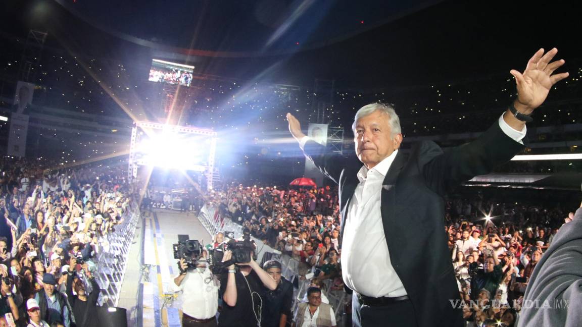 López Obrador cierra su campaña ante miles de simpatizantes en el 'AMLOFest'