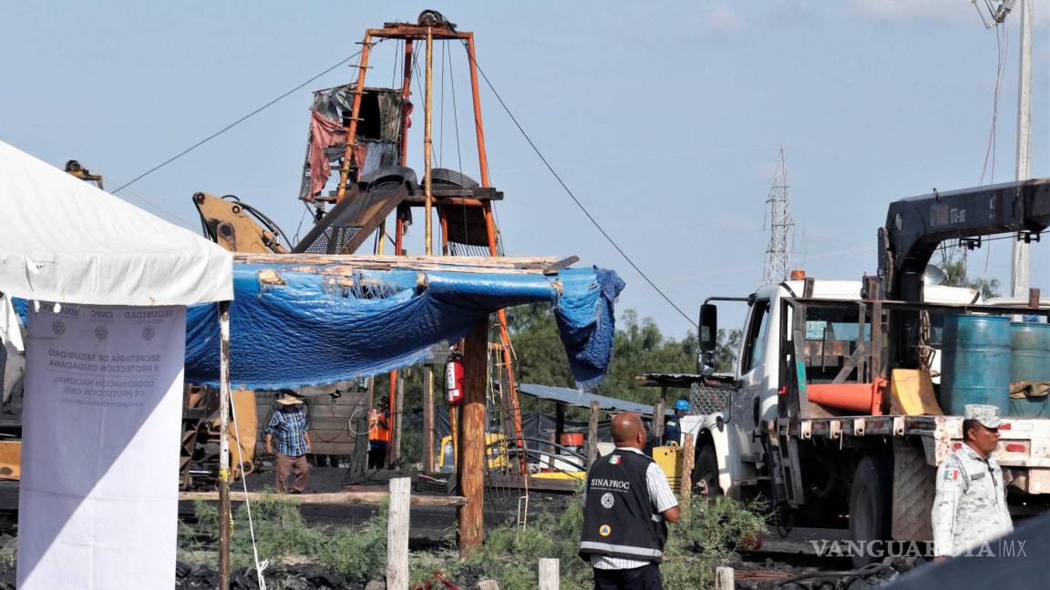 Inyectar cemento, bombeo permanente, presentan nuevo plan para rescatar a 10 mineros en Coahuila