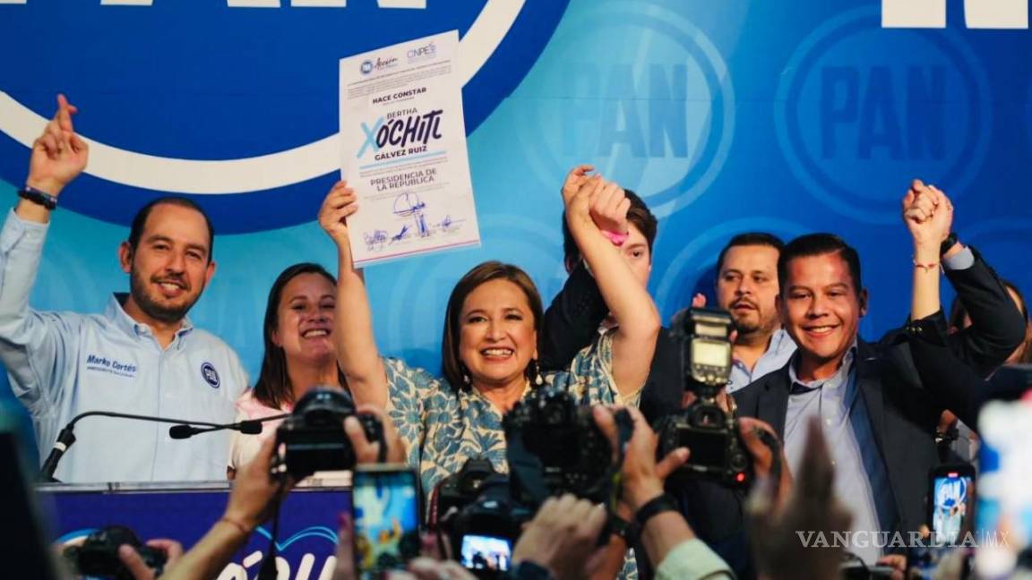Xóchitl Gálvez se registra como precandidata del PAN a la Presidencia y promete vencer a Sheinbaum