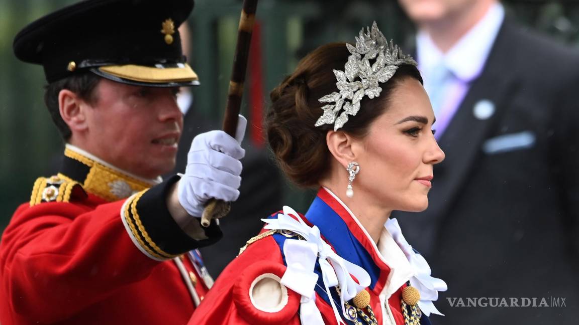 Así inicia el reinado del Carlos III tras una larga espera para ser el monarca británico (fotos)