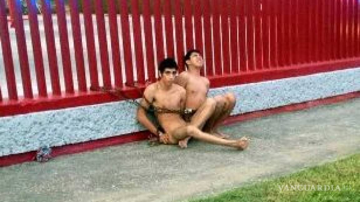 Dejan desnudos y amarrados a 2 jóvenes en UVM Tampico