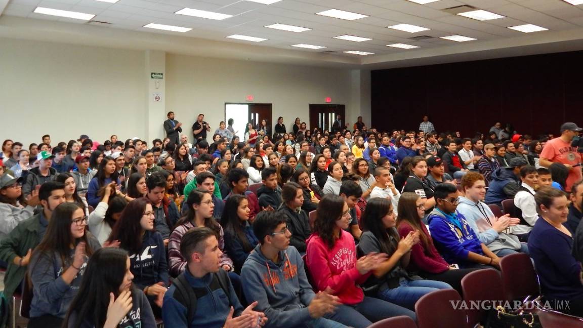 $!Ofrece Municipio de Saltillo foro a estudiantes para enfrentar el bullying