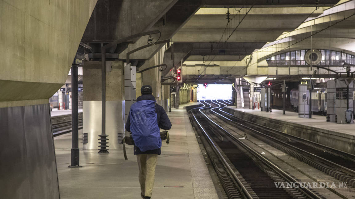 Después de 29 días, huelga de trenes y el metro en Francia bate récord