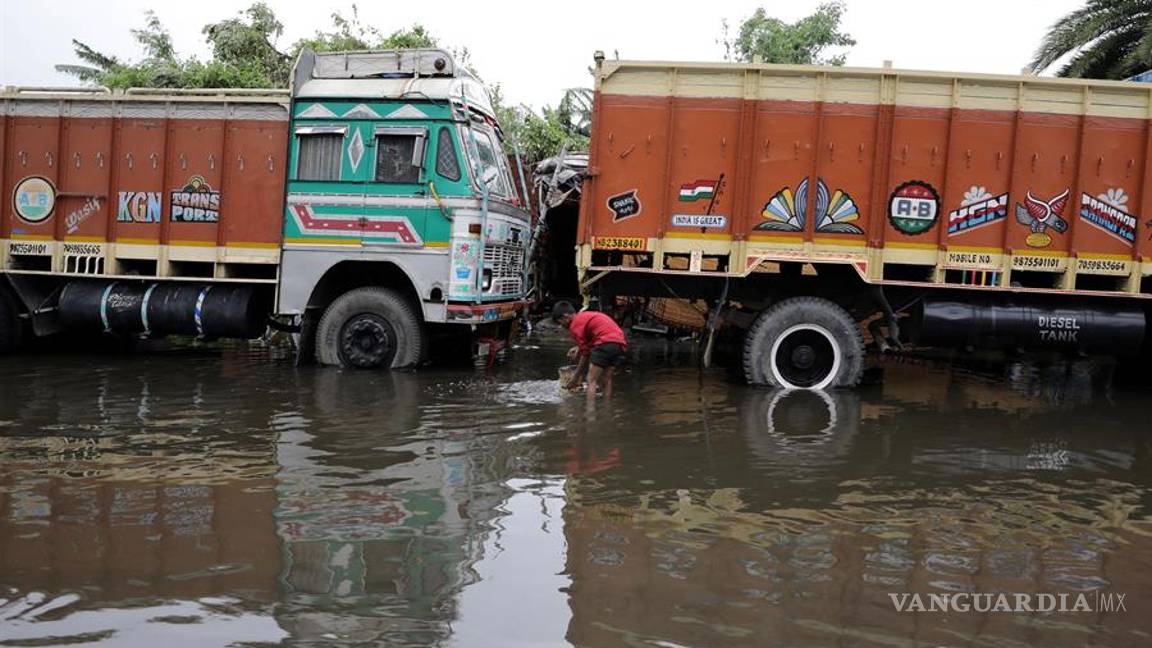 $!Super ciclón Amphan arrasa y destroza todo lo que se interpone en su paso por la India y Bangladesh (fotos)