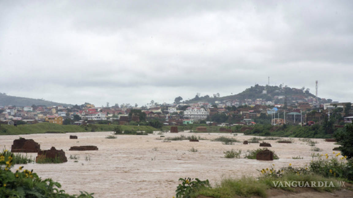 Suman 50 muertos por el ciclón 'Enawo' en Madagascar