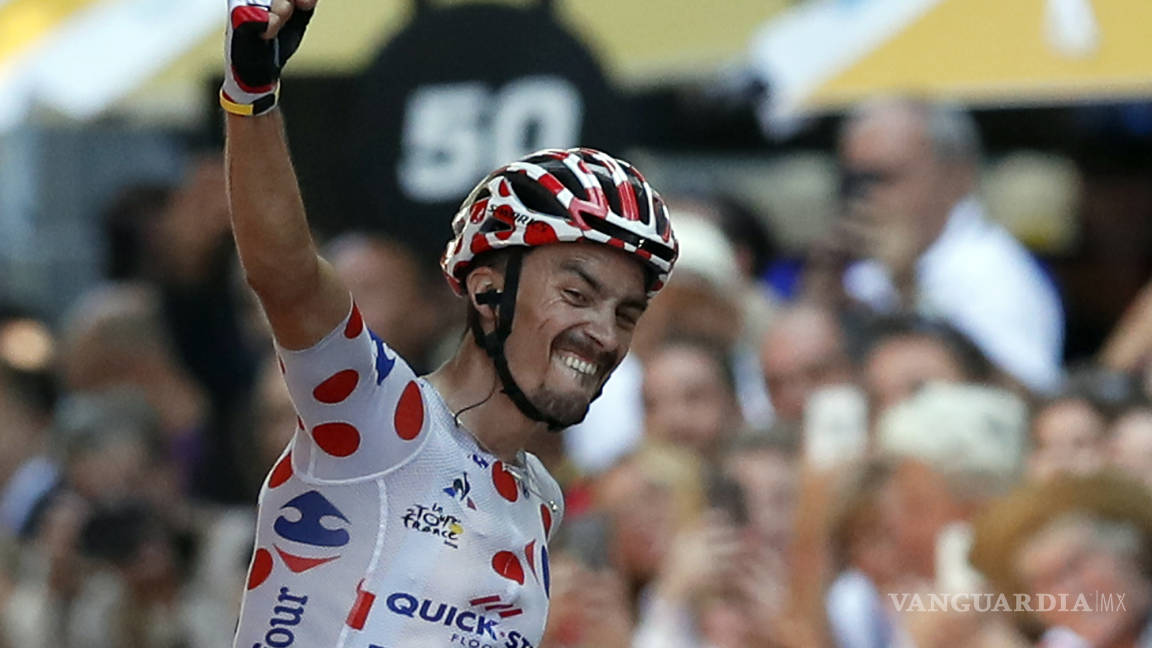 $!Rocían a Chris Froome con gas lacrimógeno en el Tour de Francia