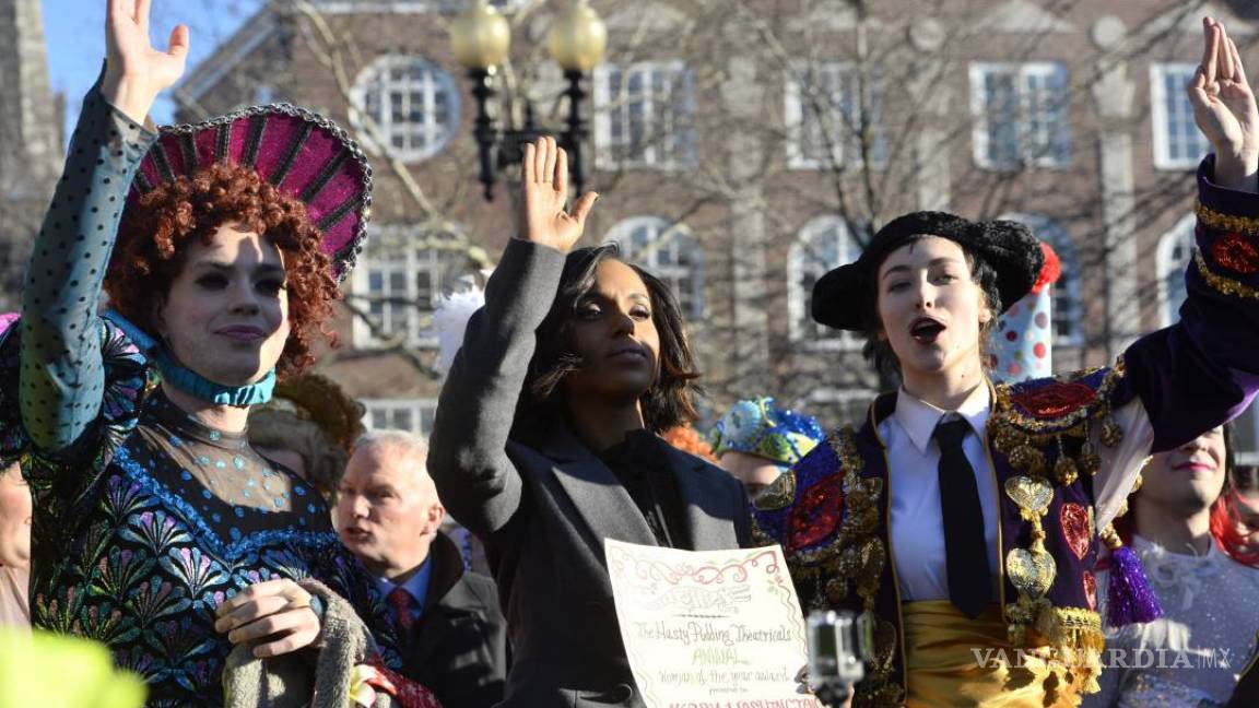Kerry Washington celebra el premio “Hasty Pudding en Harvard