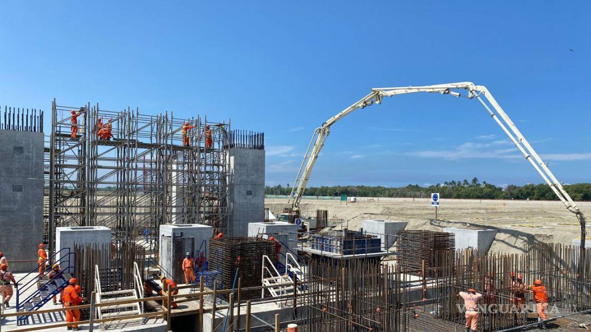 ‘Por obras no previstas’: AMLO explica sobrecosto de refinería Dos Bocas