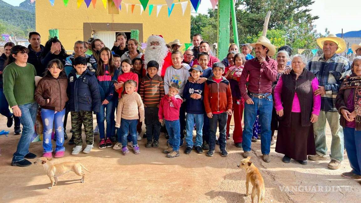 Alegra DIF Saltillo la Navidad en comunidades rurales