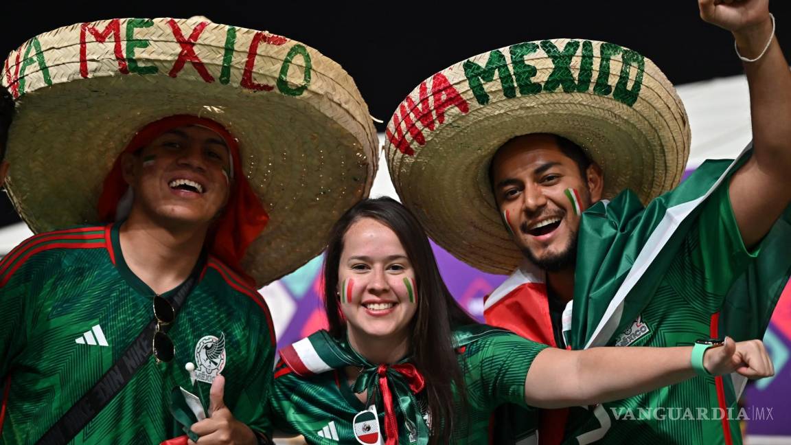 $!Seguidores de México antes del partido de fútbol del grupo C de la Copa Mundial de la FIFA 2022 entre México y Polonia en el Estadio 947 en Doha, Qatar.