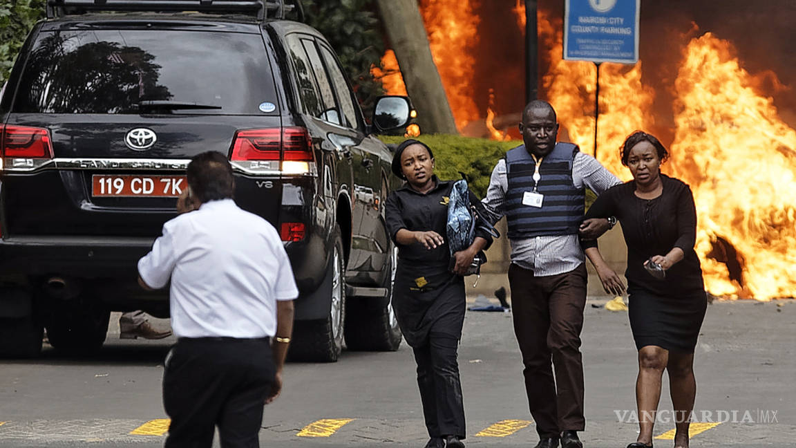 Pánico en Nairobi por ataque terrorista reivindicado por Al Shabab a un complejo hotelero