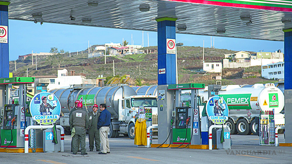 Piden partidos no aplicar el gasolinazo en febrero