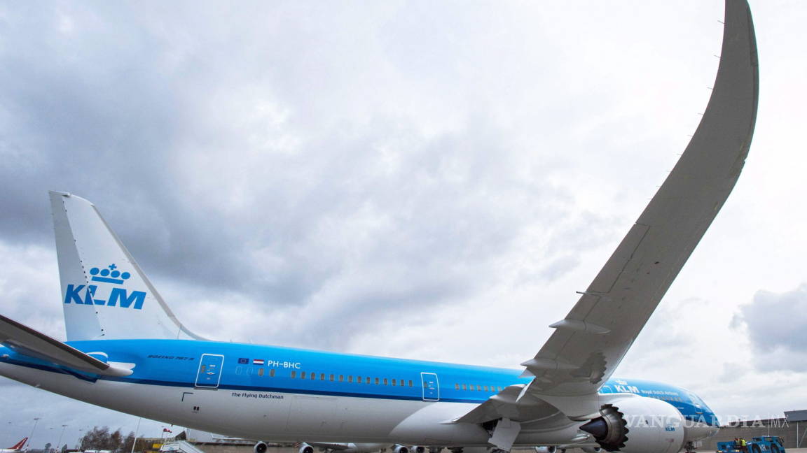 Evacúan un avión en el aeropuerto de Amsterdam por una amenaza terrorista