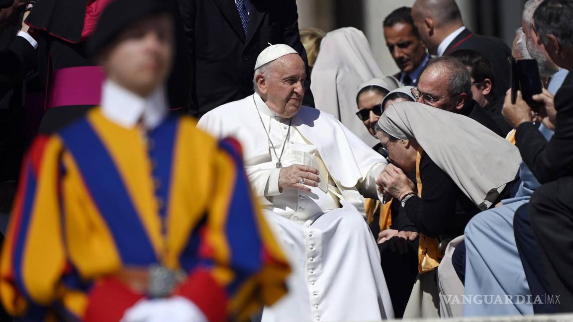 Papa Francisco, en un cambio histórico, permitirá votar a mujeres en próximo sínodo de obispos