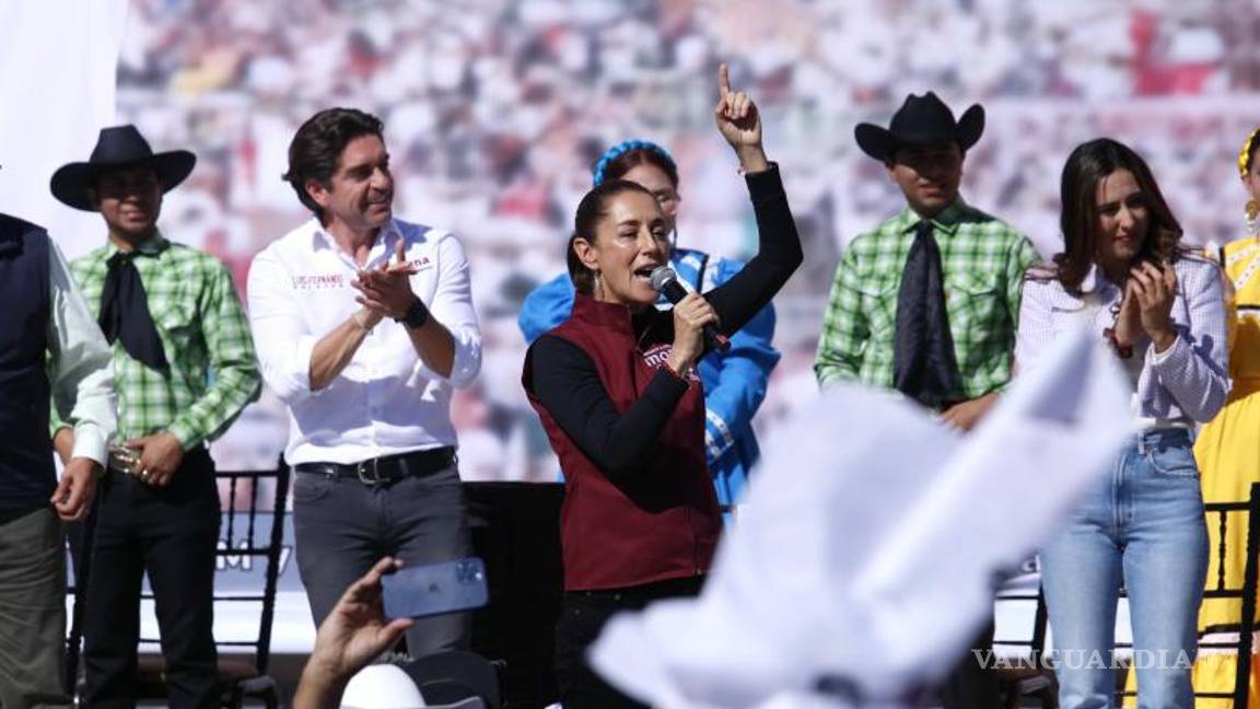 $!La precandidata única a la Presidencia de México por Morena, Claudia Sheinbaum, realizó un acto frente a morenistas en Ramos Arizpe, el pasado 5 de enero.