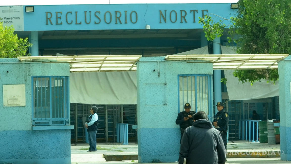 Cae población en las cárceles de México