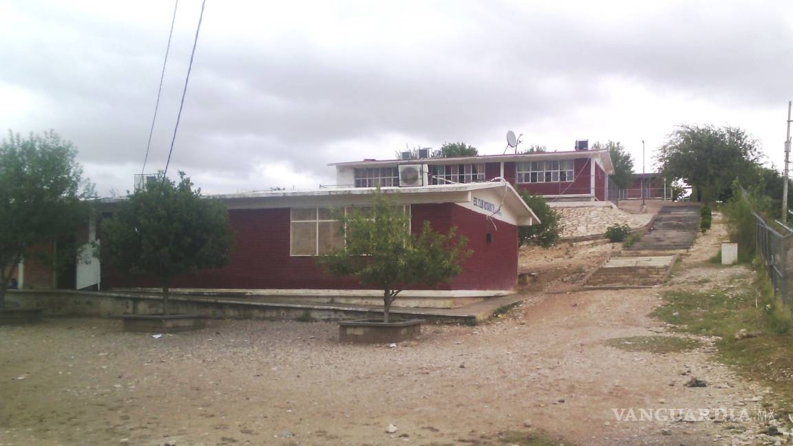 Por falta de pago, CFE corta el servicio a escuela primaria en Ciudad Acuña