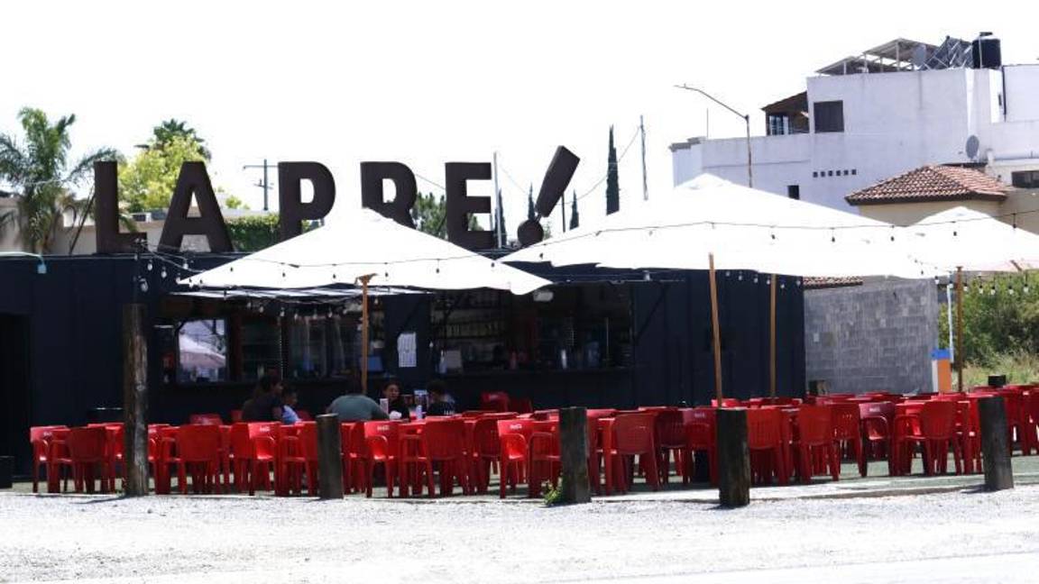 $!Los vecinos aseguran que el establecimiento rebasa los niveles de ruido permitidos.