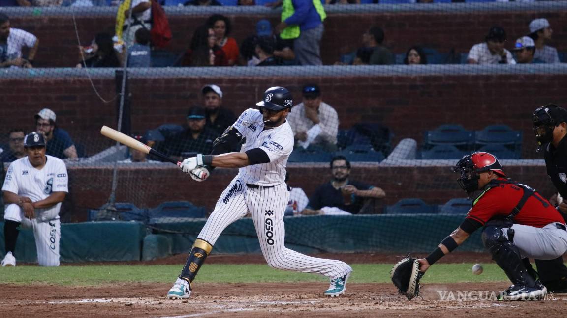 $!Batazos constantes fue lo que metió el Dragón del Norte en el duelo.