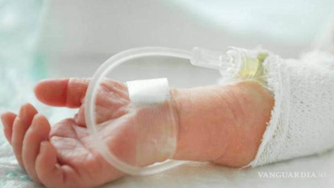 Hospitalizan en Saltillo a bebé por COVID-19; casos continúan al alza
