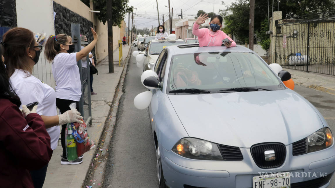 Hasta 3 mil pesos pagan madres de familia en Saltillo por graduaciones de sus hijos... y sin ceremonias