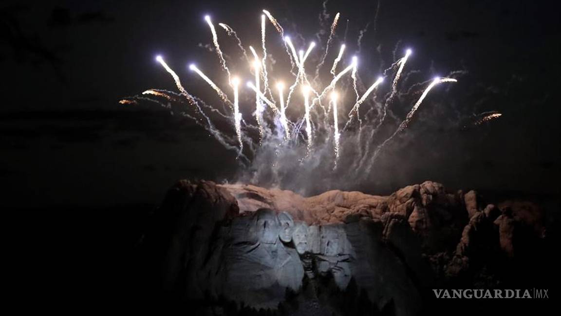$!Así celebra Donald Trump Trump los festejos del 4 de julio en el Monte Rushmore en plena crisis sanitaria por el COVID-19 en EU (fotos)
