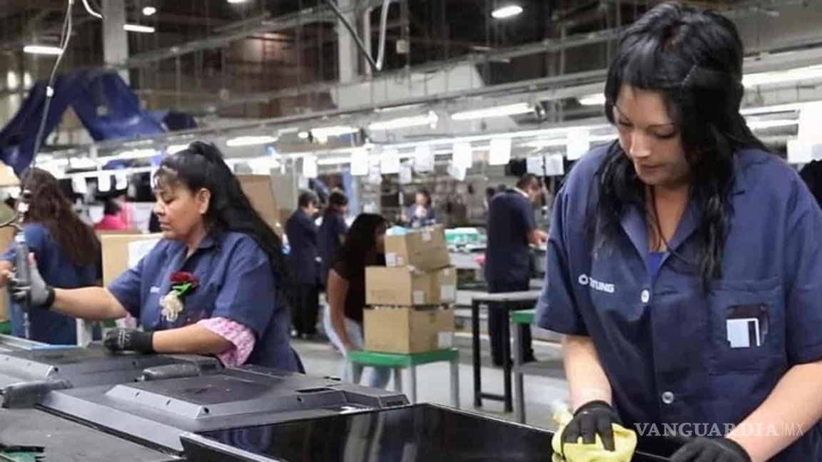 Nearshoring traerá aumento en salarios y beneficios, empresas ‘pelearán’ empleados, aseguran