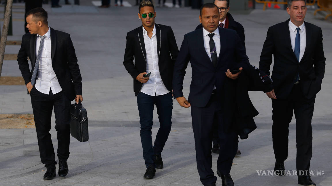 Neymar declaró ante la Justicia española por fraude y estafa