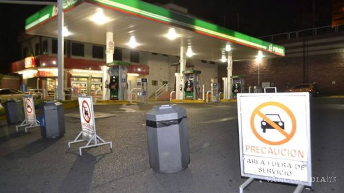 $!Prevalecen los bloqueos contra el 'gasolinazo' en Baja California