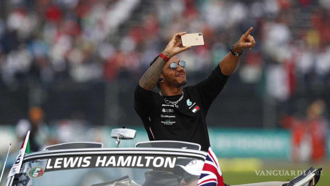 Lewis Hamilton se corona en el GP de México; 'Checo' en el Top Ten