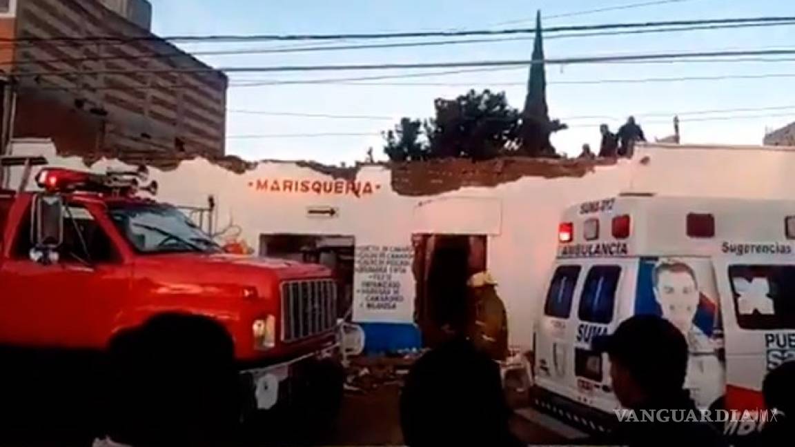 Explota marisquería en Puebla por acumulación de gas, hay tres heridos