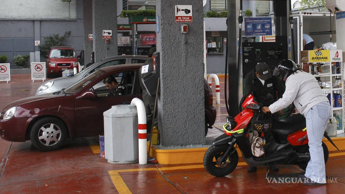 Gasolineras pierden hasta 30% en ventas por contingencia