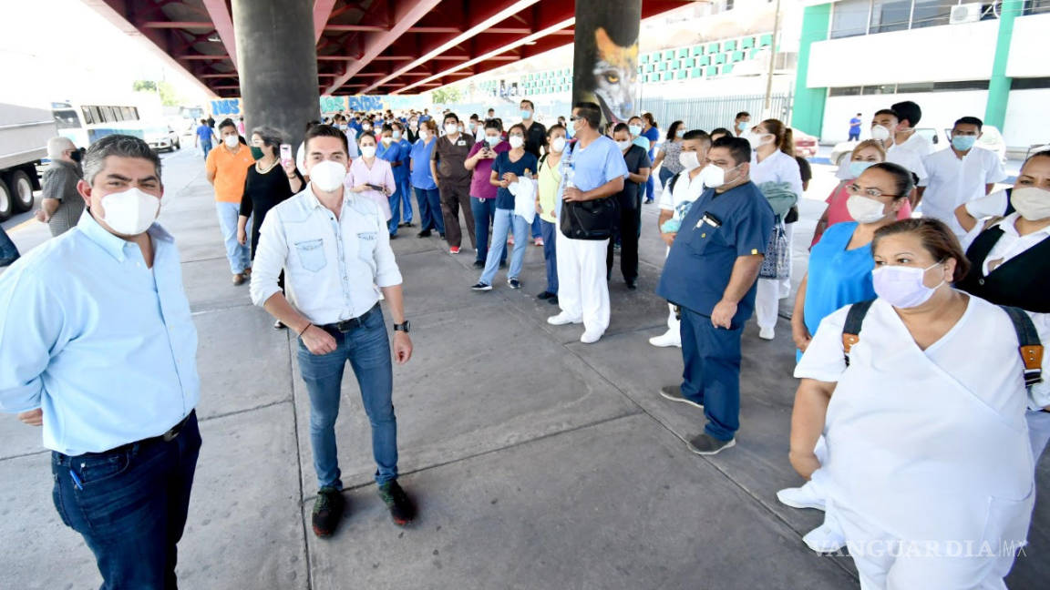 Llegan más apoyos para personal que trata directo con pacientes COVID-19 en Monclova