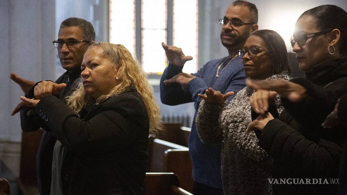 Misa solo para hispanos sordos en una iglesia en Manhattan