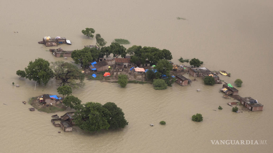 Más de 300 muertos y millones de afectados en India por inundaciones
