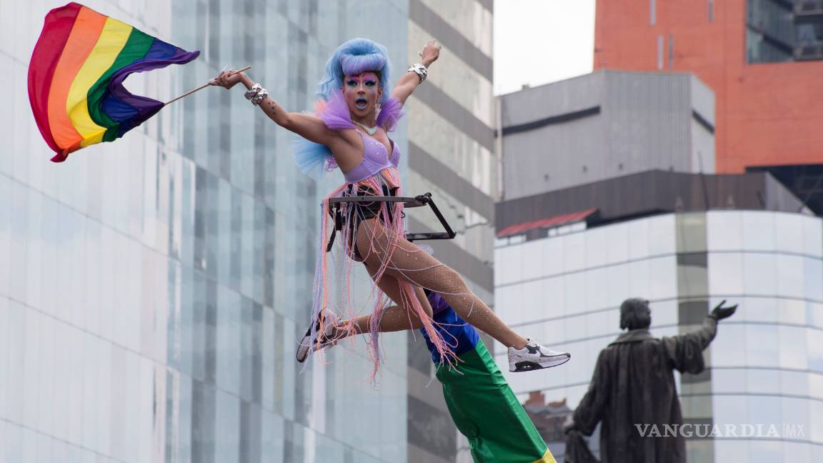 $!Decenas de miles celebran día de Orgullo LGBT+ a nivel mundial