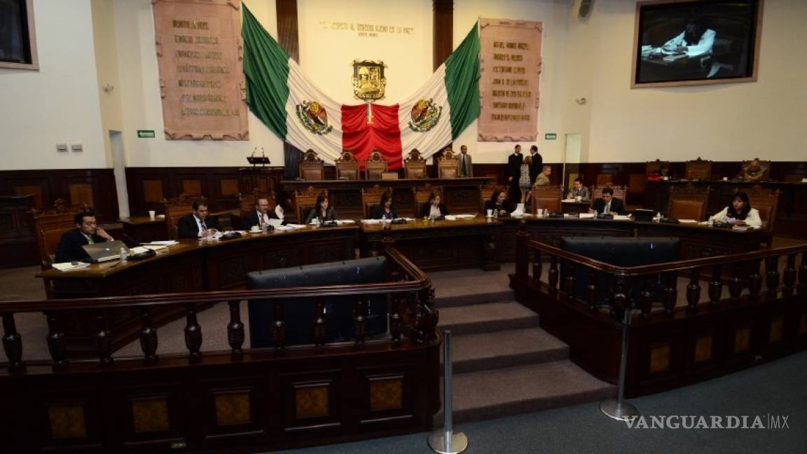 Diputada de Coahuila dice que sí se contemplan nuevos impuestos para 2016