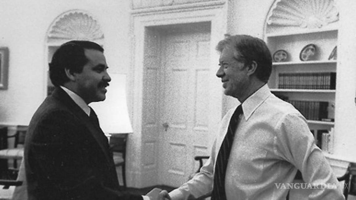 $!Fallece Tony Mendez, el agente de la CIA en el que Ben Affleck se inspiró para rodar 'Argo'