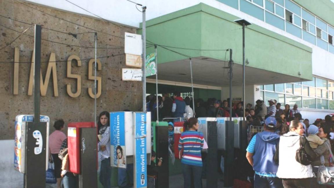 En cierre de sexenio de Peña Nieto pierde IMSS camas y médicos