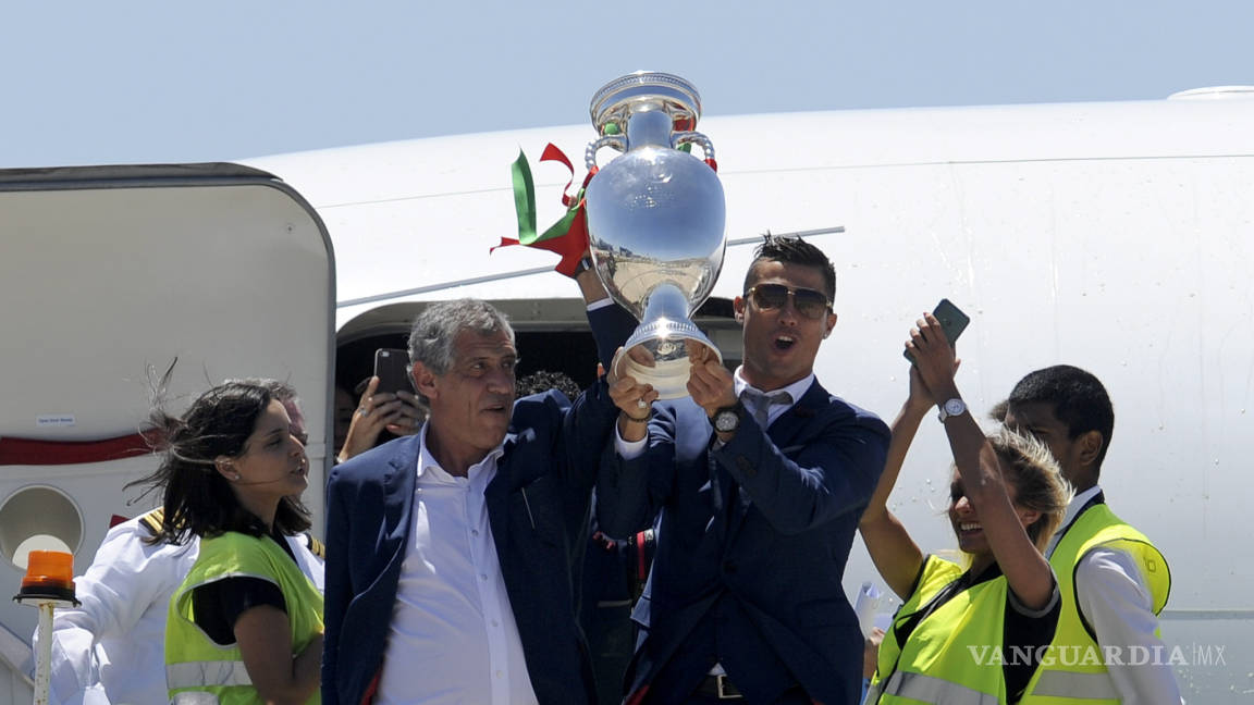 Portugal recibe con una gran fiesta a su equipo campeón de la Eurocopa