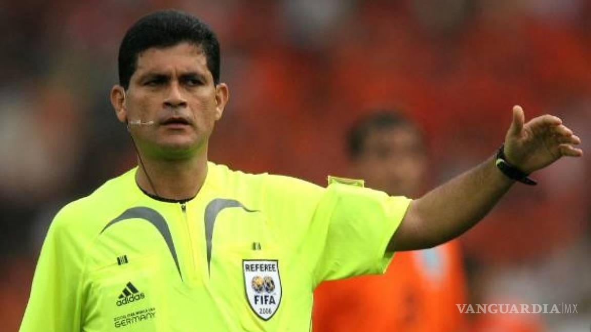El mejor árbitro de Colombia hacía propuestas sexuales a compañeros