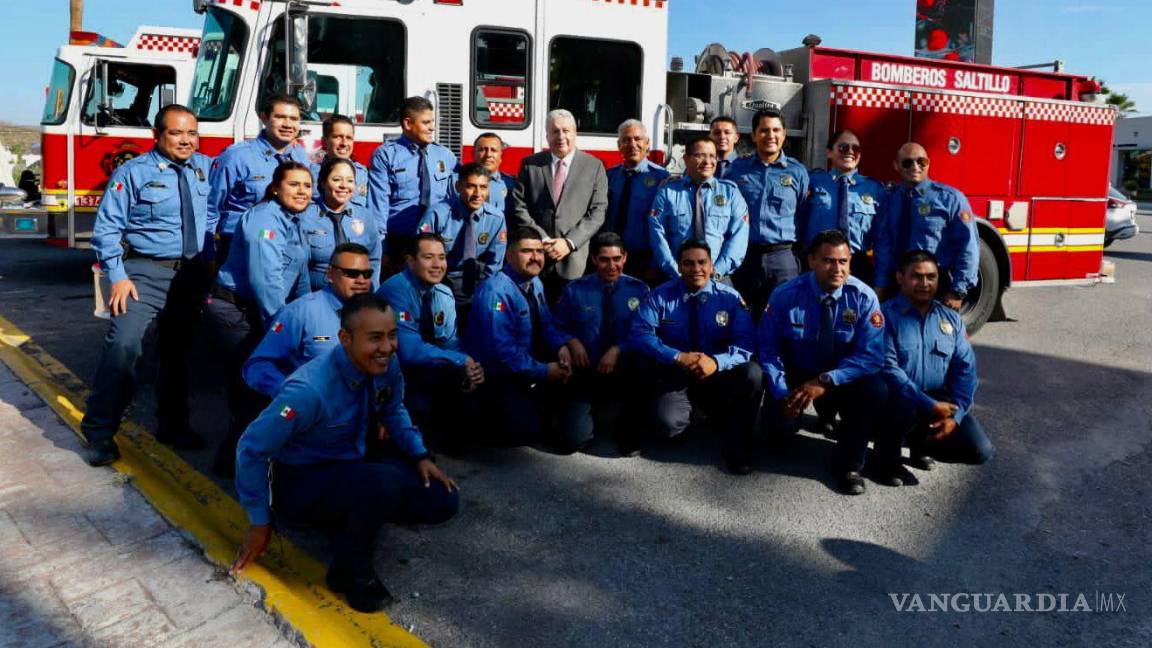 Hará Chema Fraustro revisión salarial de bomberos de Saltillo