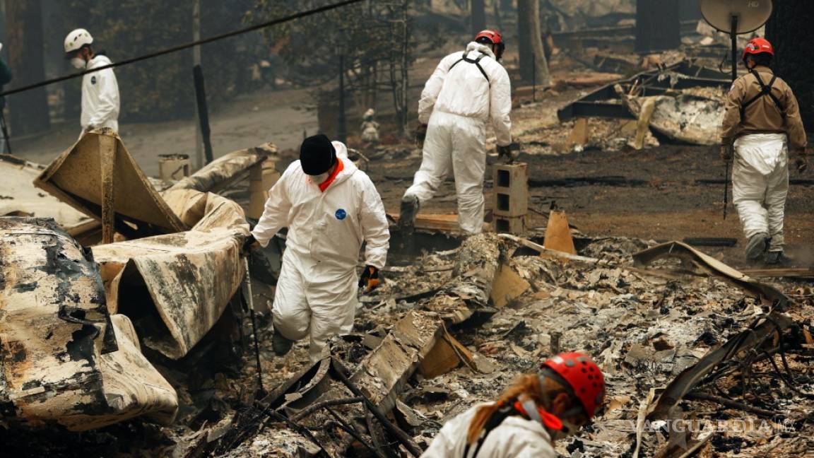 $!Lluvia ayuda a la extinción de voraz incendio en California