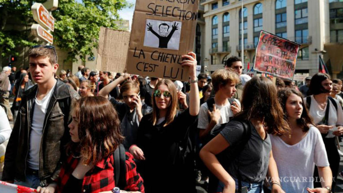 Decenas de miles protestan en Francia contra la política liberal de Macron